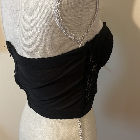 Black Lace Corset- Forever 21 - Large- Zipper Closure - Picture 4 of 6